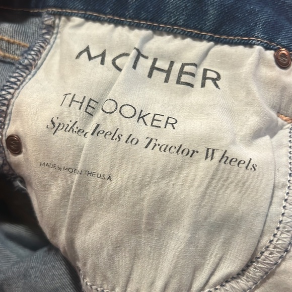 Mother “The Looker” Jeans. - Picture 5 of 5